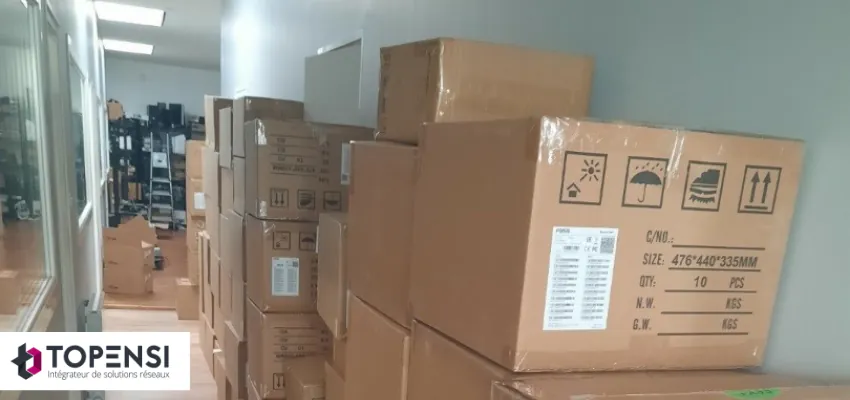 Les 700 téléphones livrés chez Topensi